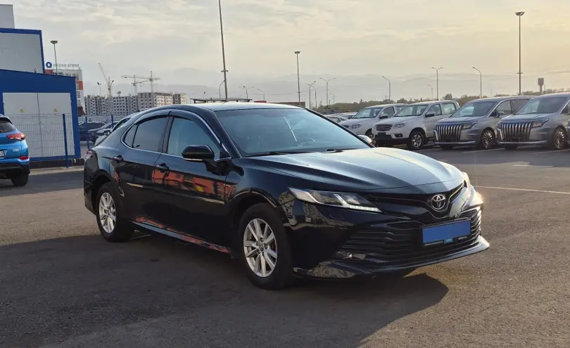 Toyota Camry 2020 года за 13 290 000 тг. в Алматы фото 3