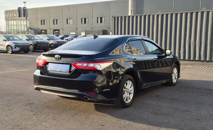 Toyota Camry 2020 года за 13 290 000 тг. в Алматы фото 5