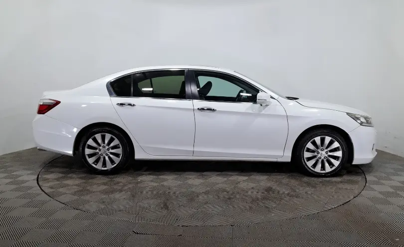 Honda Accord 2013 года за 6 700 000 тг. в Астана фото 4