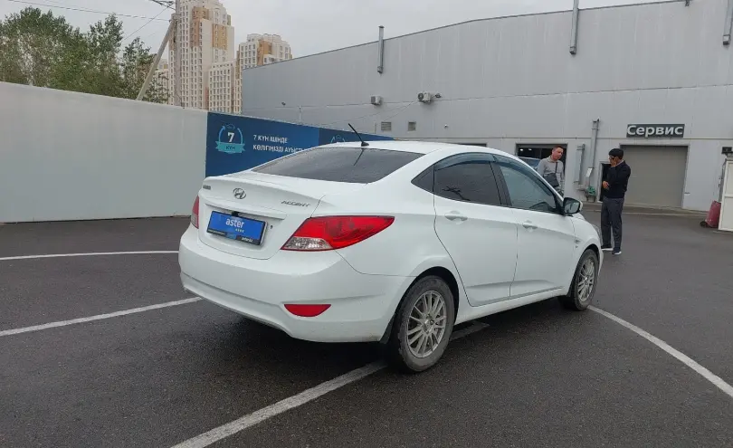 Hyundai Accent 2013 года за 5 190 000 тг. в Шымкент фото 3