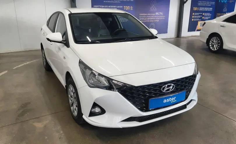 Hyundai Accent 2022 года за 7 690 000 тг. в Астана фото 2