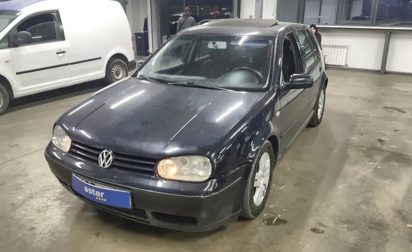 Volkswagen Golf 2001 года за 1 890 000 тг. в Астана фото 1