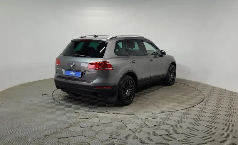 Volkswagen Touareg 2010 года за 7 500 000 тг. в Алматы фото 5
