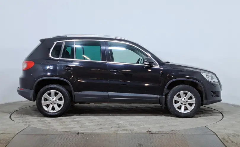 Volkswagen Tiguan 2011 года за 4 490 000 тг. в Астана фото 4