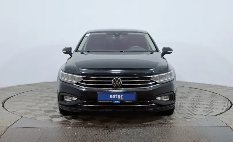 Volkswagen Passat 2022 года за 10 550 000 тг. в Астана фото 2