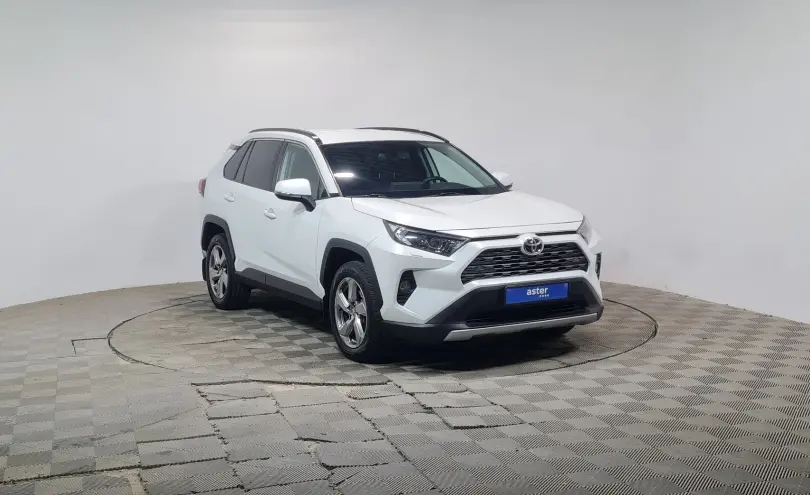 Toyota RAV4 2021 года за 14 600 000 тг. в Алматы фото 3