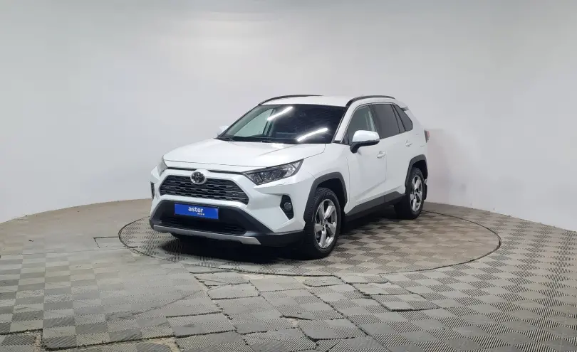 Toyota RAV4 2021 года за 14 600 000 тг. в Алматы фото 1