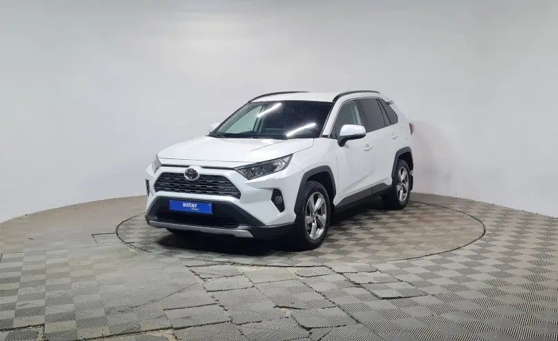 Toyota RAV4 2021 года за 14 600 000 тг. в Алматы фото 1