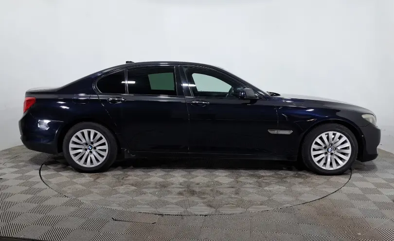 BMW 7 серии 2009 года за 5 990 000 тг. в Астана фото 4