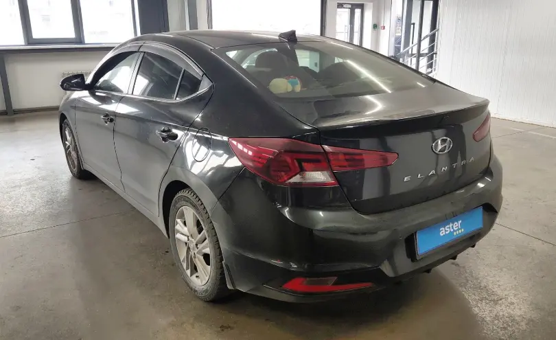 Hyundai Elantra 2019 года за 7 990 000 тг. в Астана фото 4