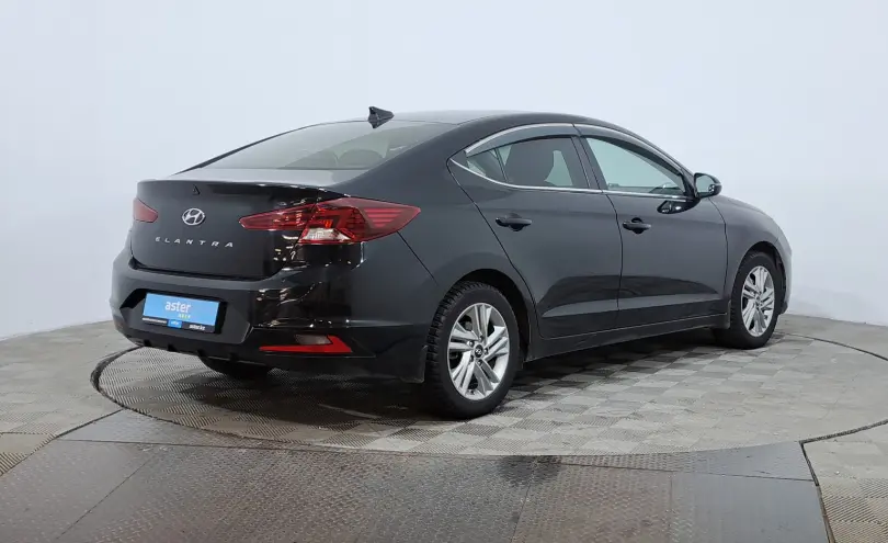 Hyundai Elantra 2019 года за 7 990 000 тг. в Астана фото 5