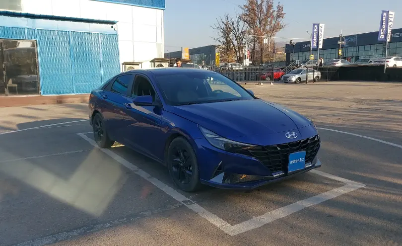 Hyundai Elantra 2022 года за 7 990 000 тг. в Актобе фото 2