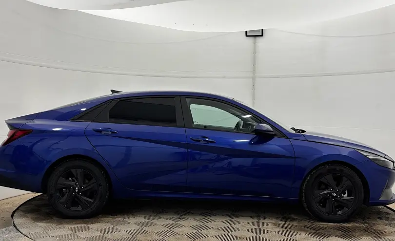 Hyundai Elantra 2022 года за 7 990 000 тг. в Актобе фото 4