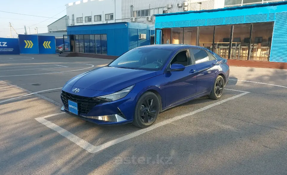 Hyundai Elantra 2022 года за 7 990 000 тг. в Актобе