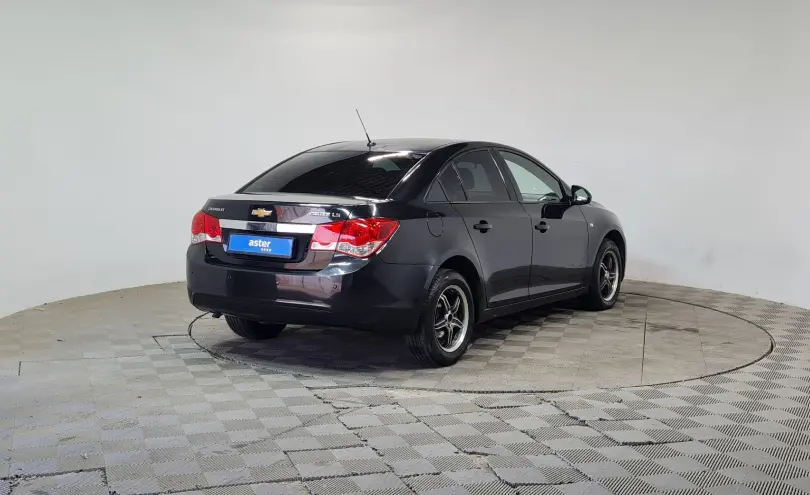 Chevrolet Cruze 2011 года за 2 990 000 тг. в Алматы фото 5