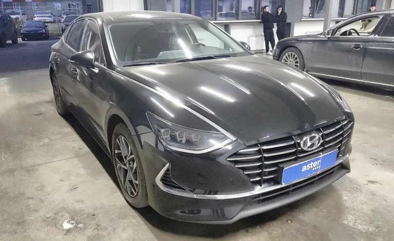 Hyundai Sonata 2022 года за 9 790 000 тг. в Астана фото 2