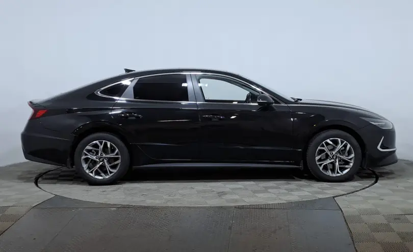Hyundai Sonata 2022 года за 9 790 000 тг. в Астана фото 4