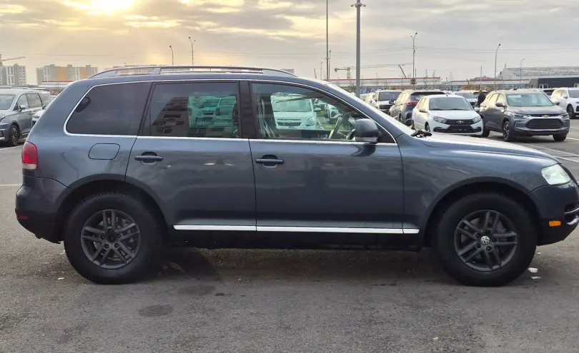 Volkswagen Touareg 2004 года за 3 490 000 тг. в Алматы фото 4