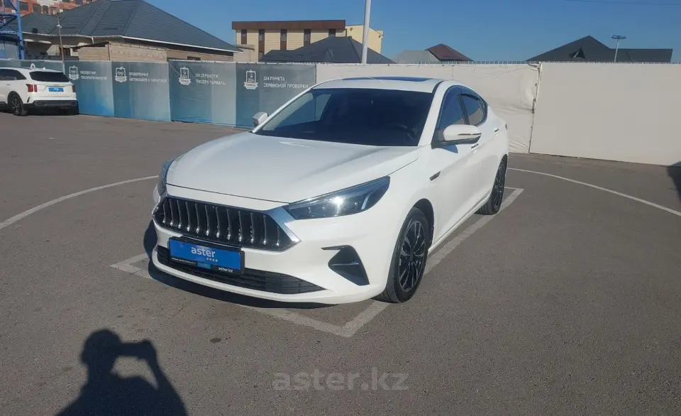 JAC J7 2024 года за 6 390 000 тг. в Шымкент