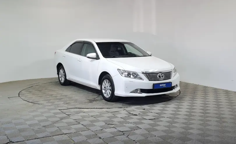Toyota Camry 2013 года за 8 690 000 тг. в Алматы фото 3