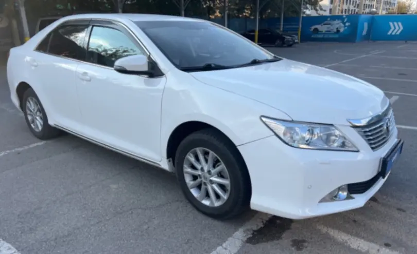 Toyota Camry 2013 года за 8 690 000 тг. в Алматы фото 2