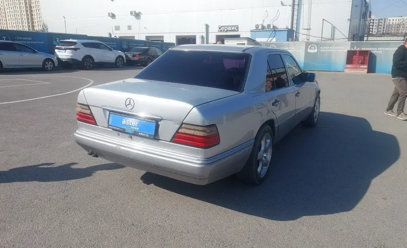 Mercedes-Benz E-Класс 1994 года за 1 590 000 тг. в Шымкент фото 3