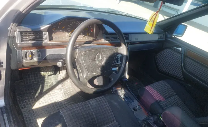 Mercedes-Benz E-Класс 1994 года за 1 590 000 тг. в Шымкент фото 5