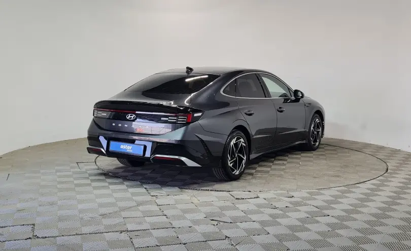 Hyundai Sonata 2023 года за 13 790 000 тг. в Алматы фото 5