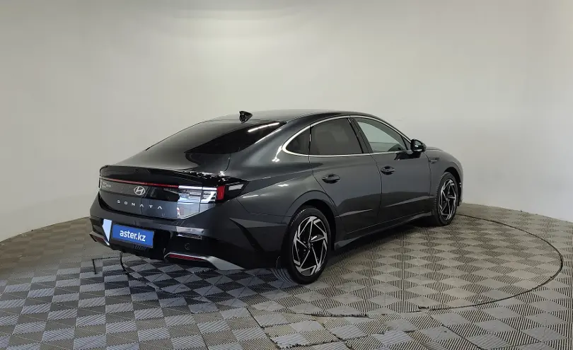 Hyundai Sonata 2023 года за 13 790 000 тг. в Алматы фото 5