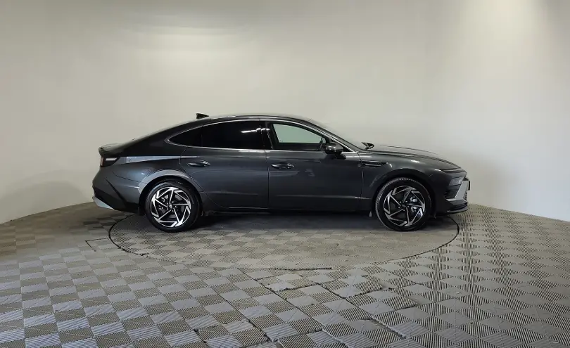 Hyundai Sonata 2023 года за 13 790 000 тг. в Алматы фото 4