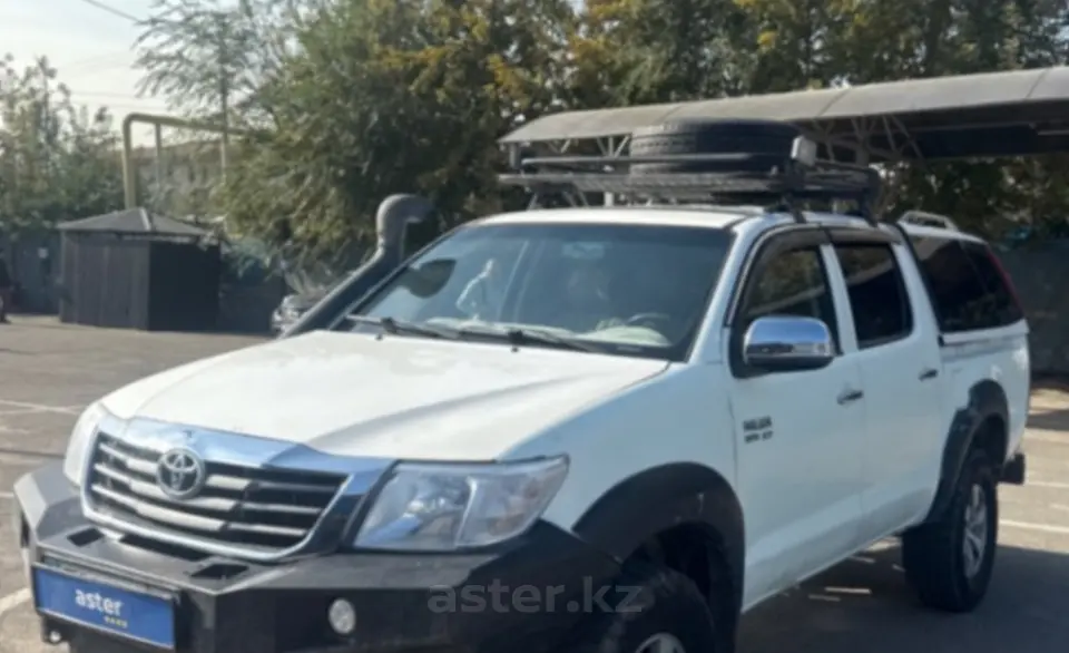 Toyota Hilux 2013 года за 7 590 000 тг. в Алматы