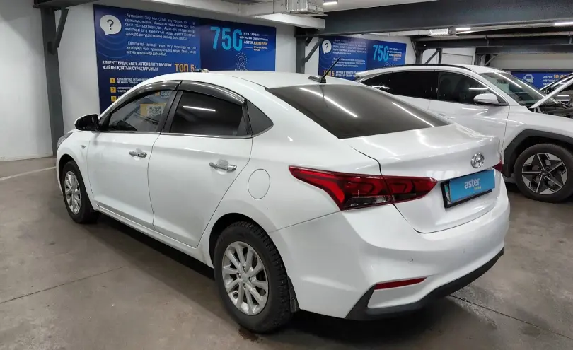 Hyundai Accent 2018 года за 6 490 000 тг. в Астана фото 4
