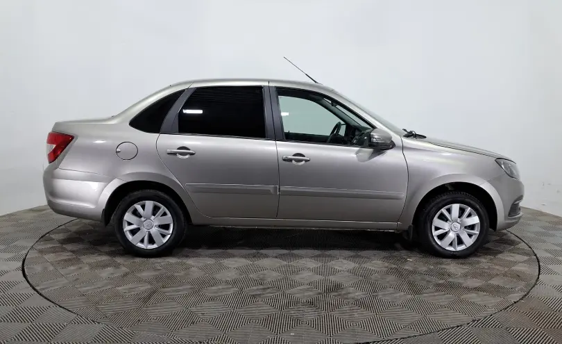 LADA (ВАЗ) Granta 2020 года за 4 290 000 тг. в Астана фото 4