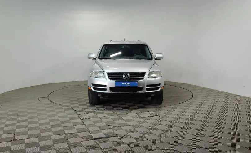 Volkswagen Touareg 2005 года за 3 990 000 тг. в Алматы фото 2