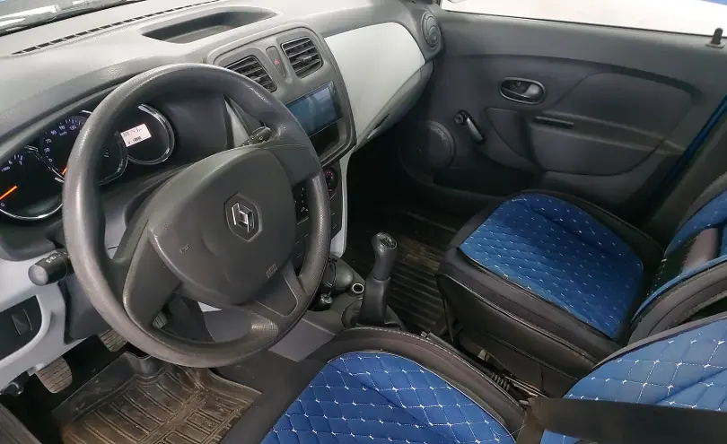 Renault Sandero 2015 года за 3 390 000 тг. в Астана фото 5