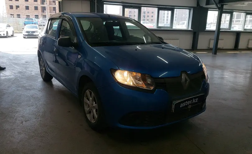 Renault Sandero 2015 года за 3 390 000 тг. в Астана фото 2