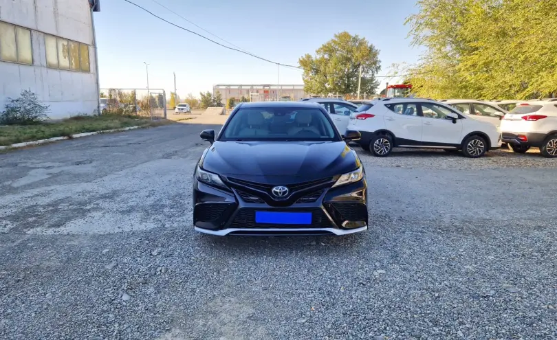 Toyota Camry 2021 года за 11 150 000 тг. в Талдыкорган фото 2