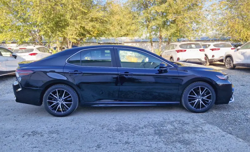 Toyota Camry 2021 года за 11 150 000 тг. в Талдыкорган фото 4