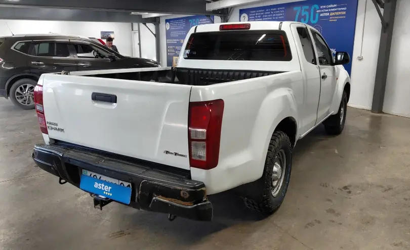 Isuzu D-Max 2018 года за 5 790 000 тг. в Астана фото 3