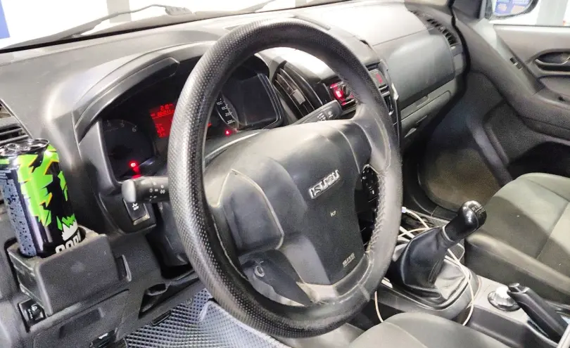 Isuzu D-Max 2018 года за 5 790 000 тг. в Астана фото 5