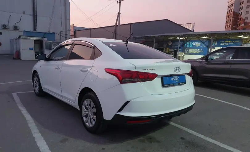 Hyundai Accent 2021 года за 6 390 000 тг. в Шымкент фото 4