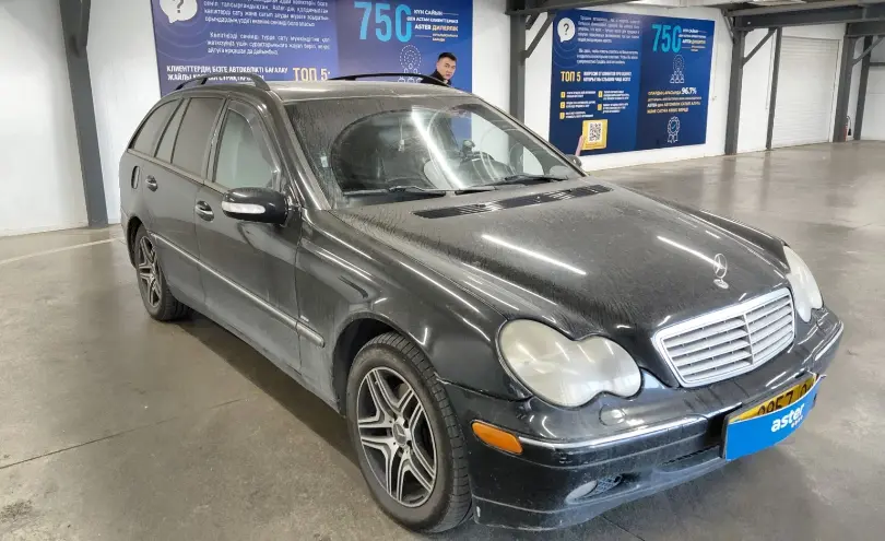 Mercedes-Benz C-Класс 2002 года за 2 390 000 тг. в Астана фото 2