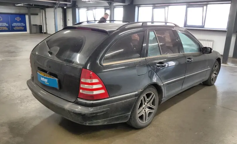 Mercedes-Benz C-Класс 2002 года за 2 390 000 тг. в Астана фото 3