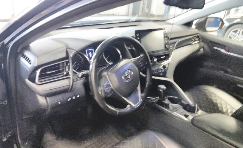 Toyota Camry 2023 года за 14 390 000 тг. в Астана фото 5