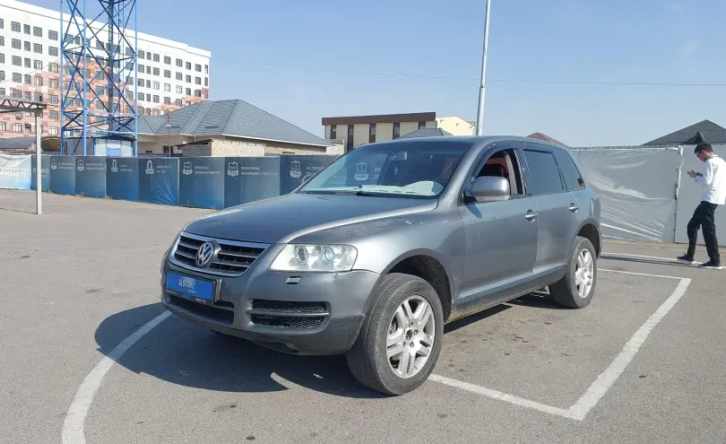 Volkswagen Touareg 2003 года за 2 990 000 тг. в Шымкент фото 1