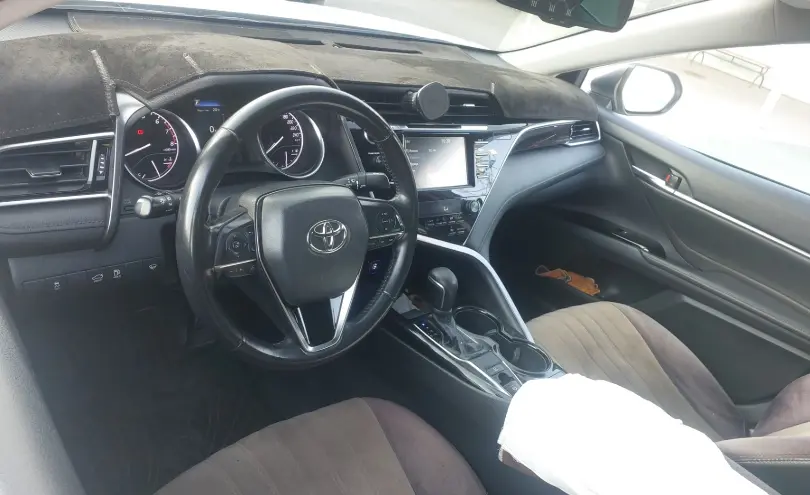 Toyota Camry 2019 года за 12 450 000 тг. в Шымкент фото 5