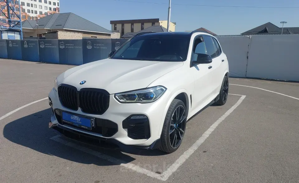 BMW X5 2018 года за 28 390 000 тг. в Шымкент