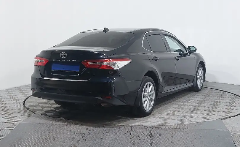 Toyota Camry 2021 года за 10 990 000 тг. в Астана фото 5
