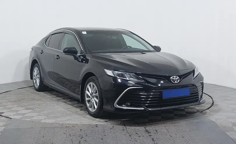 Toyota Camry 2021 года за 10 990 000 тг. в Астана фото 3