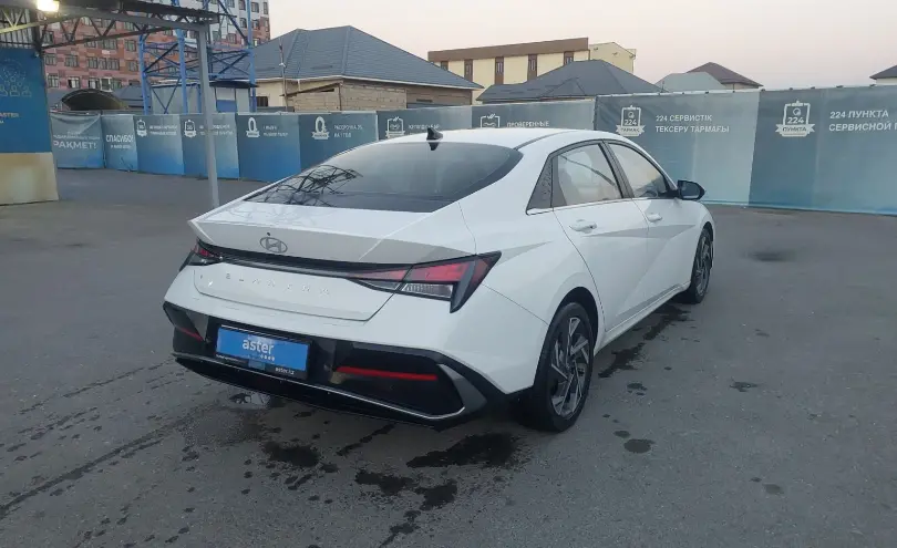 Hyundai Elantra 2023 года за 8 490 000 тг. в Шымкент фото 3